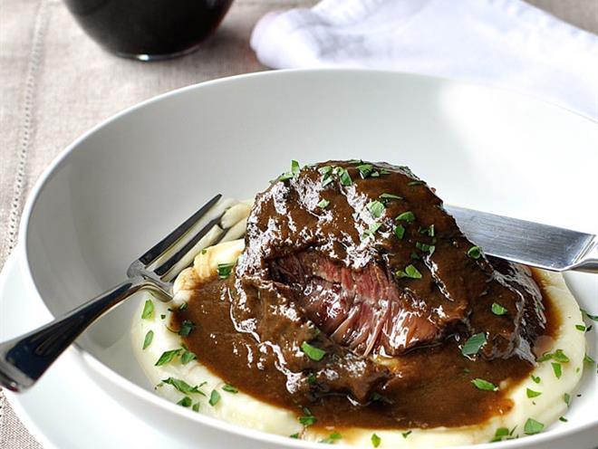 Keto Braised Beef Cheeks with Cauliflower Mash and Low-Carb Gravy - Keto Australia